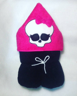 Skull with bow Hooded Towel